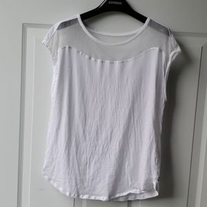 Fabletics white cap sleeve / sleeveless mesh top